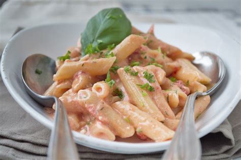 Nudeln Mit Tomaten K Se Sauce Rezept