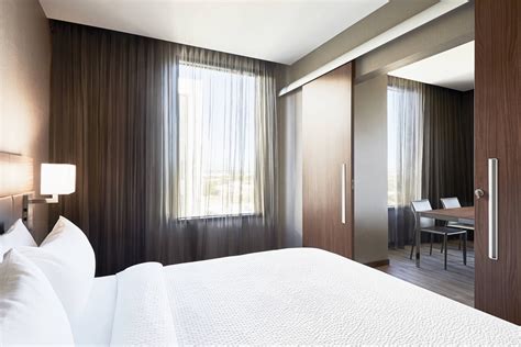 Hotel Rooms in Tucson, AZ | AC Hotel Tucson Downtown