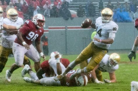 Notre Dame Football Wait The Irish Are Favored Over Stanford Fox