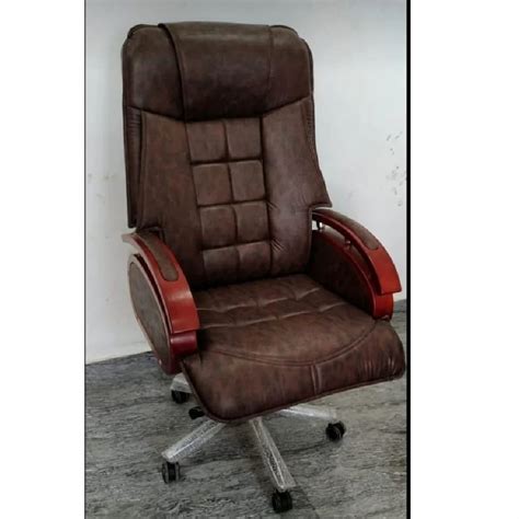 Leather High Back Brown Boss Revolving Chair For Office Fixed Arm At