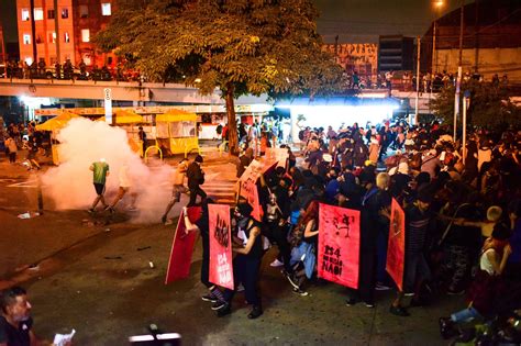 Protesto Contra Aumento Da Tarifa Em Sp Termina Em Choque A Pm Mpl