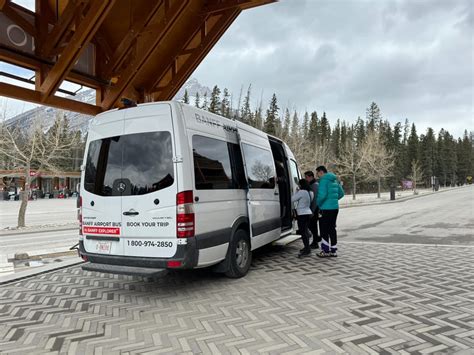 Lake Louise To Calgary Airport Private Transfer