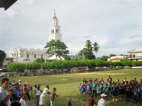 Çare Drogba Estadio Del Colegio Don Bosco