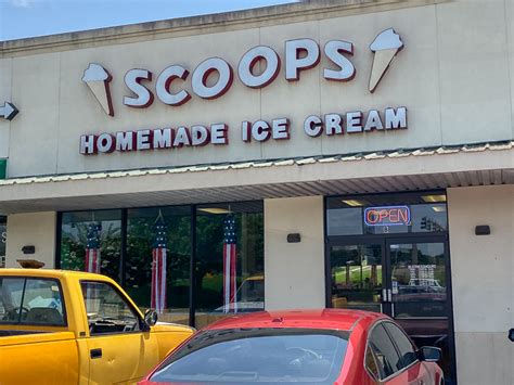 Tales of the Flowers: Scoops Ice Cream shop in Arkansas 2021/07/17 