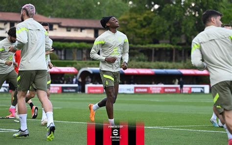 Ac Milan Br On Twitter Determinados E Prontos Para A Batalha