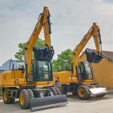 Shanzhong Factorys 15 Ton Wheeled Excavator With Panoramic Cab