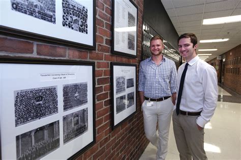 Gift creates one home for Medical School class photos - Vanderbilt ...