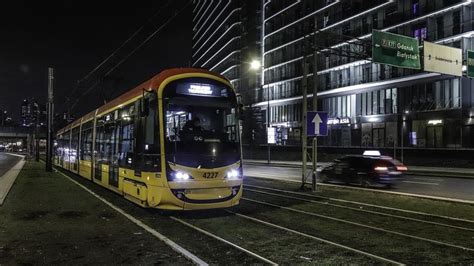 Warszawa Tramwaje wracają na Wolską Które linię jeżdżą Wolską TVN