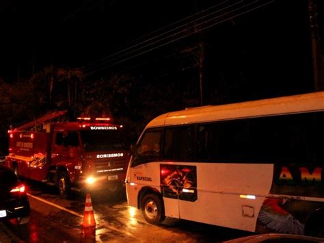 G Em Manaus Motorista Fica Ferido Ap S Micro Nibus Pegar Fogo Em