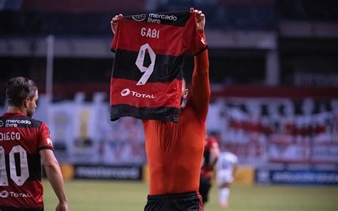 Conmebol Divulga Uniformes De Flamengo E Defensa Y Justicia Para Oitavas De