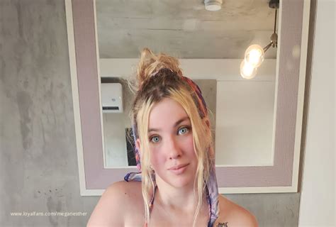 Foot Worship Ass Worship Megan Esther FINDOM Official Photos Loyalfans