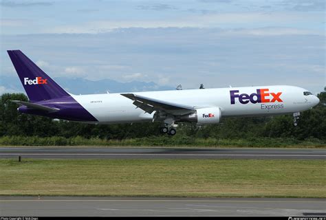 N Fe Fedex Express Boeing F Photo By Nick Dean Id