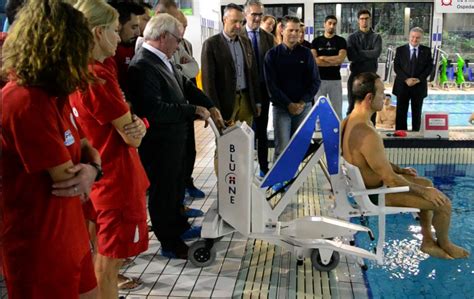 Consegnato Nuovo Sollevatore Per Disabili Al Centro Federale Nuoto