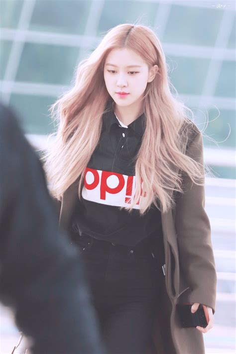 Blackpink Rosé 190109 Incheon Airport To Thailand 블랙핑크 블랙 핑크 리사