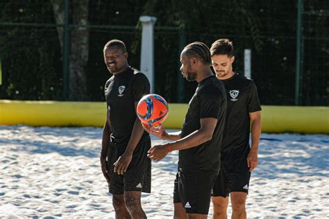 Découverte du Beach Soccer pour l effectif N3 Stade Bordelais Football