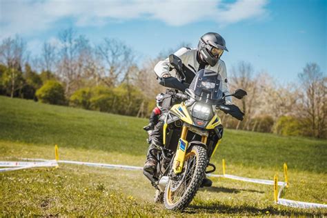 Suzuki V Strom Off Road Academy 2023 Motociclismo