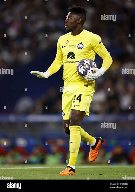 Istanbul Fc Internazionale Milano Goalkeeper Andre Onana During The