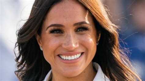 Brytyjski tabloid zdradził ile warta jest szafa Meghan Markle Kwota