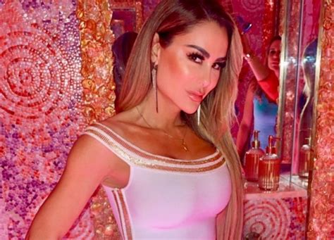 Ninel Conde Presume Figura En Bikini