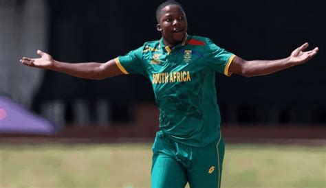 kevin pietersen backs kwena maphaka sa people