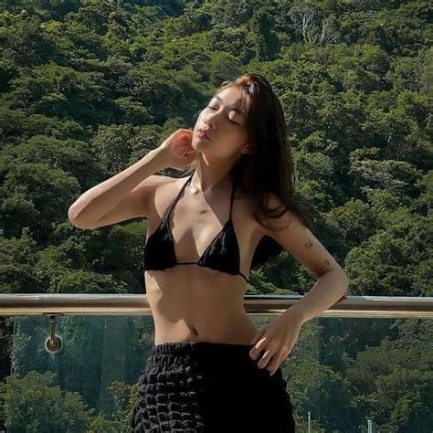 Ngắm nhìn ảnh Tiktoker Quỳnh Như bikini sexy siêu hot