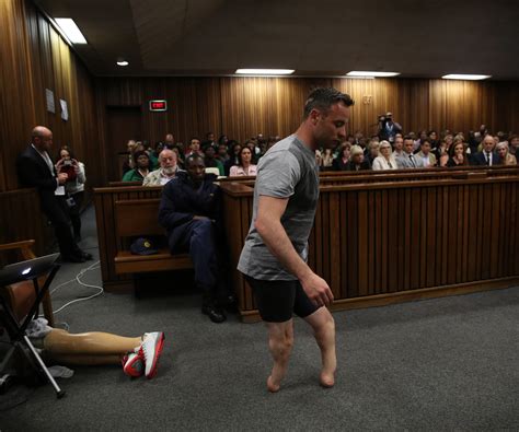 Oscar Pistorius Walks Without Prosthetics In Court To Show ‘vulnerability