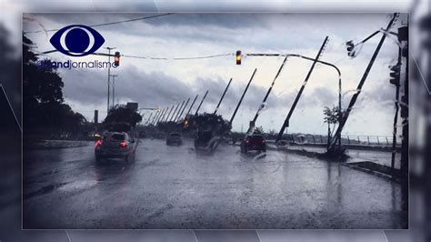 Chuva Faz Rio Transbordar E Alaga Avenidas Em Porto Alegre YouTube