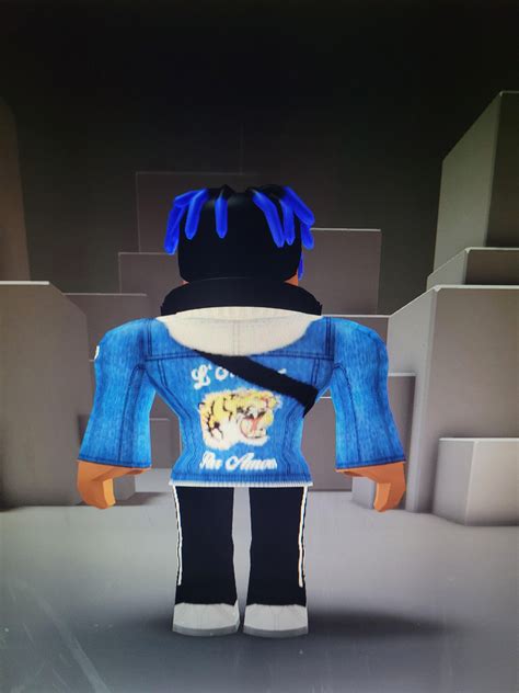 I spent 6 hours on roblox to create all the popular outfits he wore : r ...