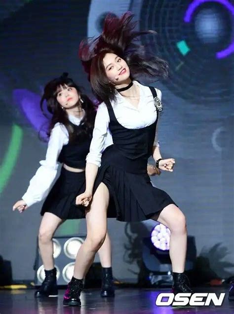 Doyeon Weki Meki Kim Do Yeon Ioi Stage Outfits Doyeon Ioi