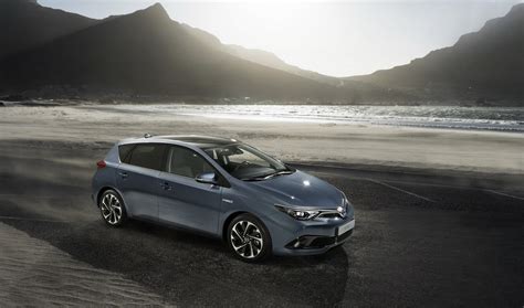 2015 Toyota Auris Facelift Shares New Details About Its Engine Lineup