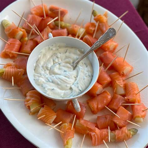 Asperges Blanches Au Saumon Fum Cr Me Aux Herbes Du Jardin