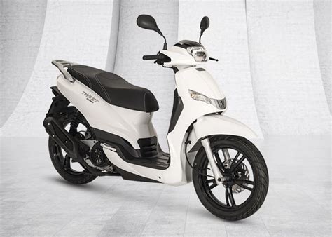 Motorrad Vergleich Peugeot Tweet 125 Gt 2022 Vs Peugeot Tweet 125