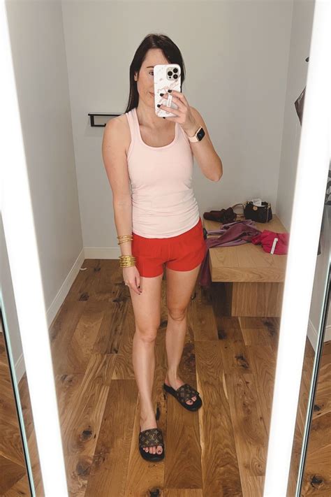 Lululemon Hotty Hot Shorts Review