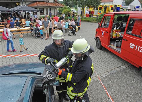 Schwendier Feuerwehr präsentiert sich und ihr Können