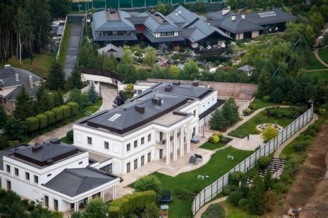 Дом шойгу на рублевке внутри (44 фото) - фото - картинки и рисунки ...
