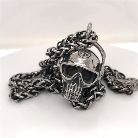 Hot Selling 316l Stainless Steel Pendant Necklace Gothic Skull Pendant Necklace For Mens Buy