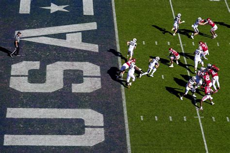 Navy Qb Blake Horvath S Yard Td Run In Armed Forces Bowl Win Is