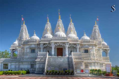 Shri Swaminarayan Mandir Neasden Temple London