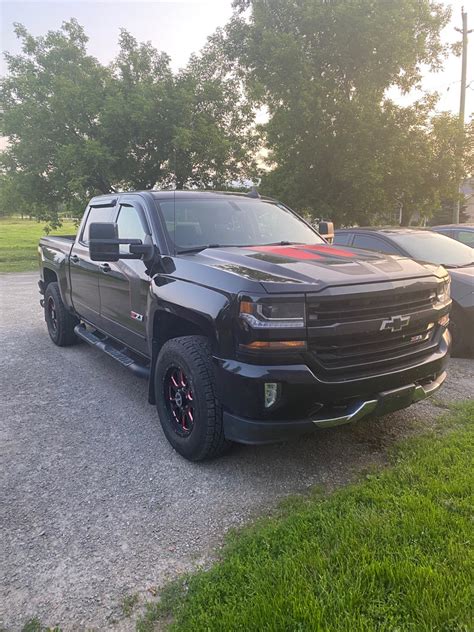 2017 Chevy Silverado 1500 z71 | Cars & Trucks | Brockville | Kijiji