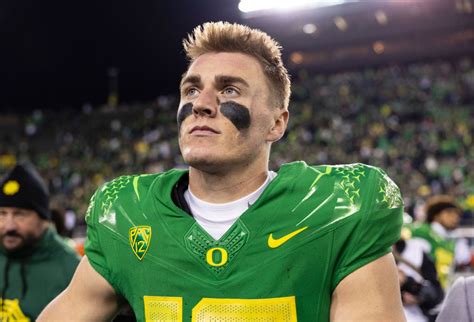 Oregon Qb Bo Nix Sees Big Opportunity In Pac 12 Title Game Against