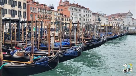 GÔNDOLAS DE VENEZA ITÁLIA