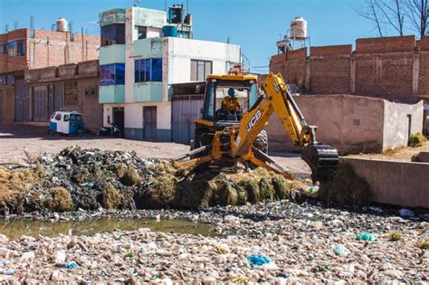 Juliaca Inicio La Campaña De Limpieza Del Rio Torococha La Decana