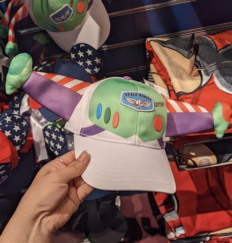 Disneyland Paris bons plans on Twitter Casquette Buzz lÉclair