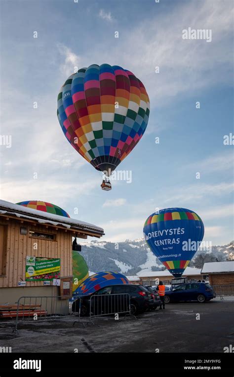 Chateau d Oex Vaud Suiza 23 de enero de 2023 Globo aerostático