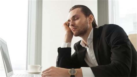 Feeling Sleepiness During Work 6 Tips To Help You Stay Awake