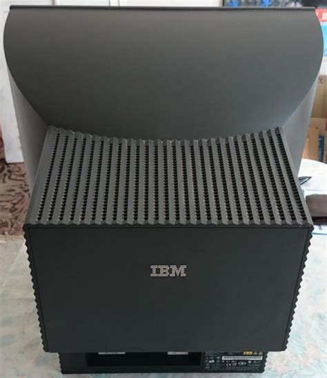 Ibm 6735 60n 22 Thinkvision C220p Perfect Flat Crt Monitor