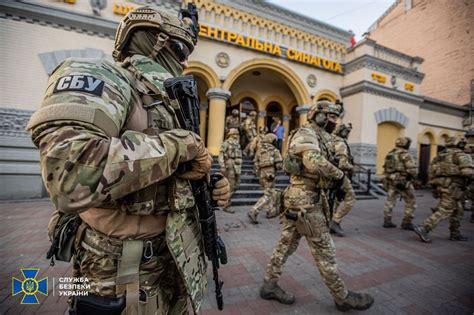В Киеве спецназ СБУ освобождал «захваченного в заложники» посла Израиля ...