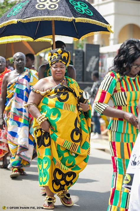 Etwienana Nana Dokua Abondemtomhenemaa African Women Ghana Culture