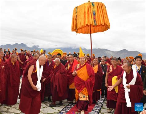 Panchen Rinpoche Attends Religious Activities In Tibet S Drepung