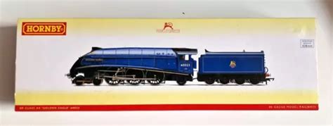 HORNBY R3320 LNER A4 Class Steam Locomotive Golden Eagle 60023 OO